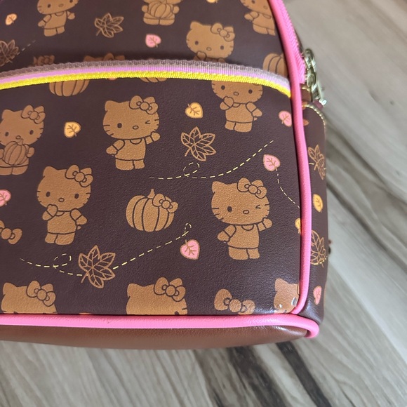 Rare Sanrio Hello Kitty Fall Pumpkin Loungefly Backpack - Picture 4 of 7